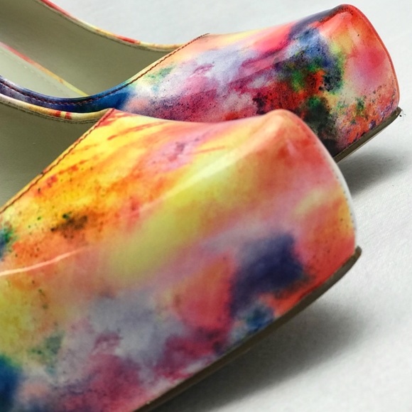 SOLD BCBGeneration Watercolor Parade Stilettos - Picture 4 of 8